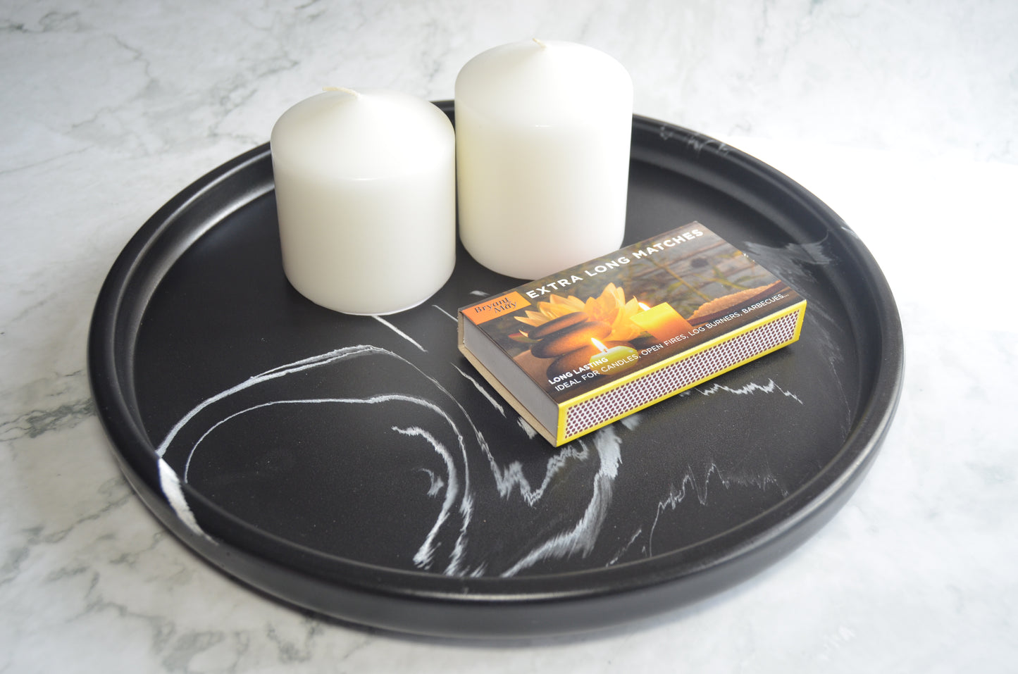 Large Round Decorative Tray - Stone Black and White Jesmonite