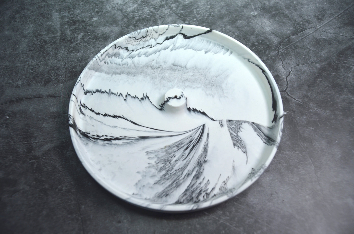 Incense Stick Holder, Large Round - Stone Black and White Jesmonite