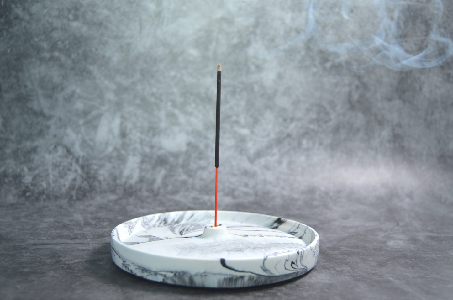 Incense Stick Holder, Large Round - Stone Black and White Jesmonite